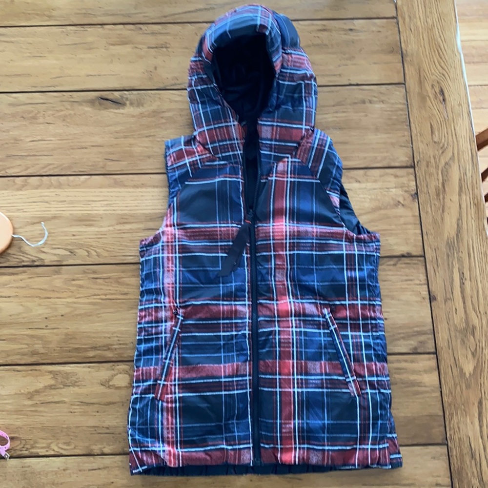 Lululemon The Fluffiest Vest Reversible Puffer